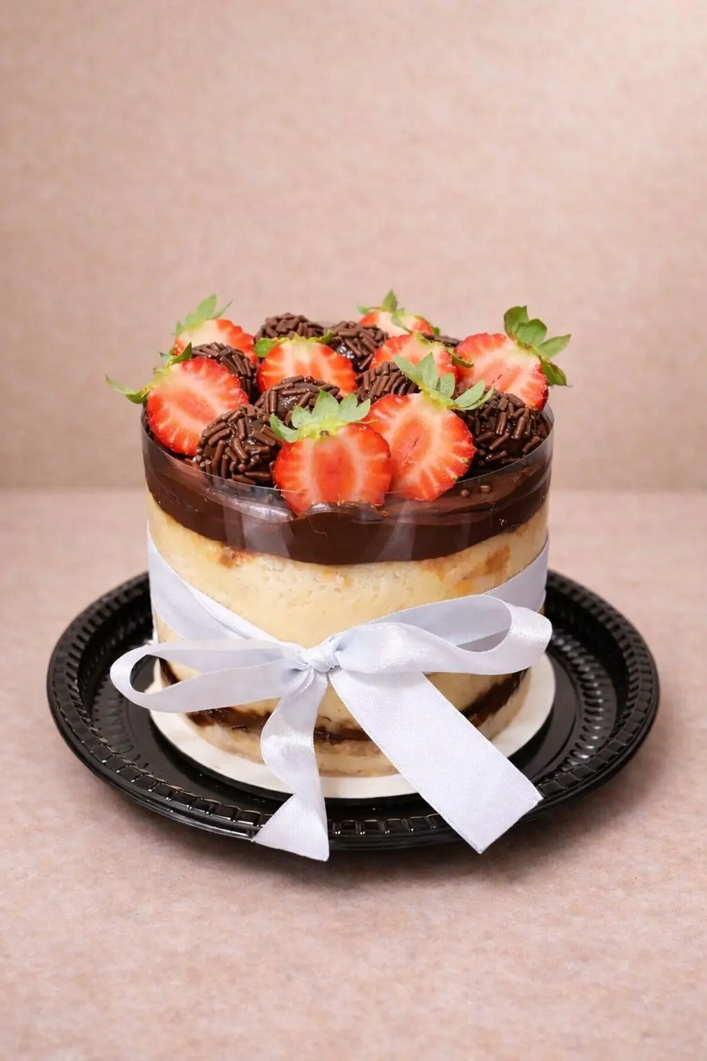 Bolo de morango com chocolate